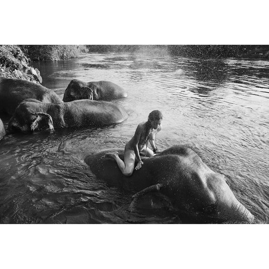 FINE ART PRINT "Emilie and the elephants" / Emilie, Thailand 2019